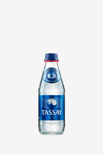 Вода Тассай в стеклянной бутылке, газированная, 0.25л