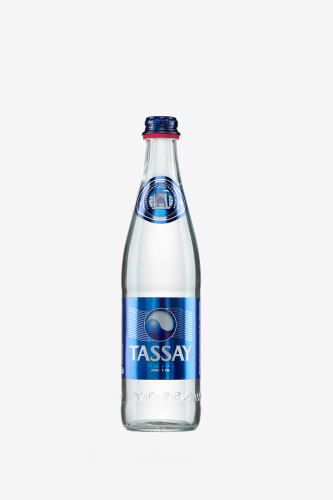 Вода Тассай в стеклянной бутылке, газированная, 0.5л